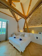 Chateau Les Garennes