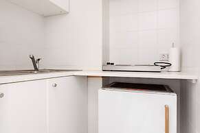 dHomes - Apartments and Rooms