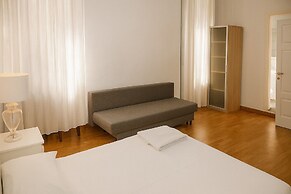 dHomes - Apartments and Rooms