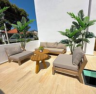 Monk Island Guesthouse