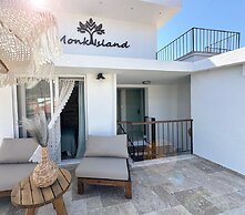 Monk Island Guesthouse