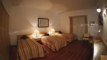 Ritz Plaza Hotel