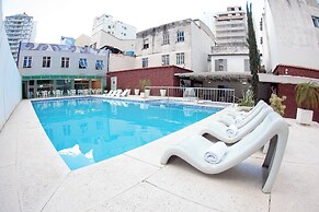 Ritz Plaza Hotel
