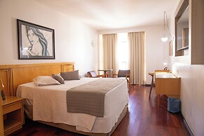 Ritz Plaza Hotel