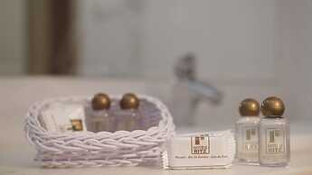 Ritz Plaza Hotel
