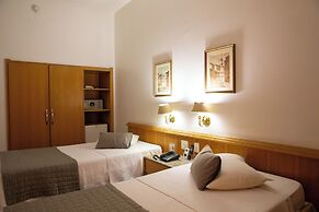 Ritz Plaza Hotel