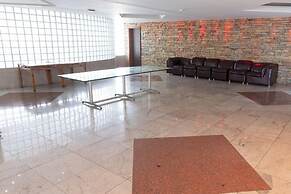 Ritz Plaza Hotel