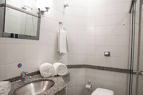 Ritz Plaza Hotel