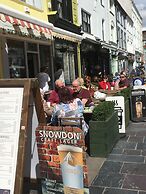 Chapel St Apartments