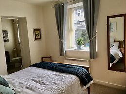 Chapel St Apartments