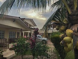 Paloma Guest House & Restaurant