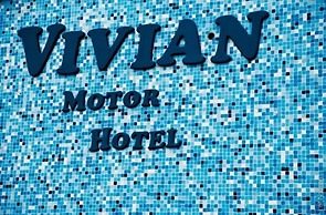 Vivian Motor Hotel