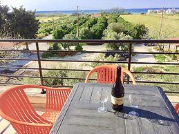 Stunning 2-bed Apartment in Poli Crysochous