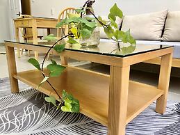 New Hampton Hospitality - Cornelia Hotel & Apartment