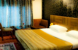 Vardaan Hotels - PatniTop