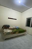 Gubuk Asmoro Nglolang