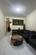 Gubuk Asmoro Nglolang