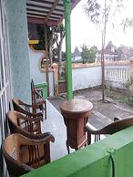 Anggun Homestay - Hostel