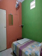 Anggun Homestay - Hostel