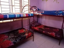 Dorm Melati Pak Abu - Hostel