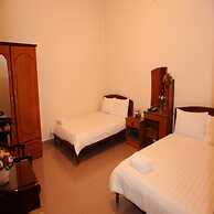 Quang Chien Hotel by Zuzu