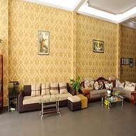 Quang Chien Hotel by Zuzu