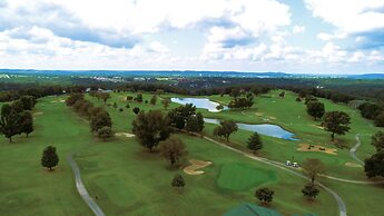 Golden Getaway 2 Bedroom Condo by RedAwning