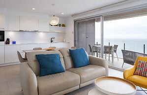 Blue Line Apartment Hotel