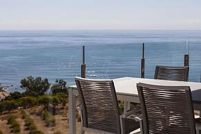 Blue Line Apartment Hotel