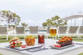 Blue Line Apartment Hotel