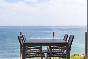 Blue Line Apartment Hotel