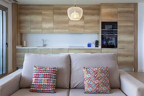 Blue Line Apartment Hotel