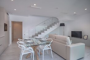 Blue Line Apartment Hotel