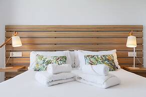 Blue Line Apartment Hotel