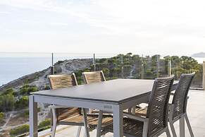 Blue Line Apartment Hotel