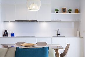 Blue Line Apartment Hotel