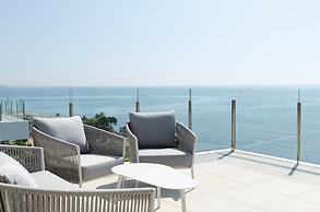 Blue Line Apartment Hotel