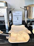 Astron Suítes Mondial Salvador by Nobile