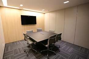 Astron Suítes Mondial Salvador by Nobile