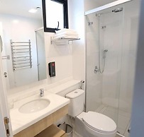 Astron Suítes Mondial Salvador by Nobile