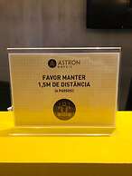 Astron Suítes Mondial Salvador by Nobile