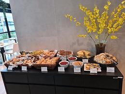 Astron Suítes Mondial Salvador by Nobile