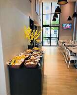 Astron Suítes Mondial Salvador by Nobile