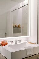 Sonder by Marriott Bonvoy Battery Park Apartments Financial District