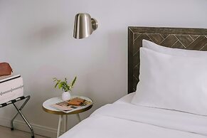 Sonder by Marriott Bonvoy Battery Park Apartments Financial District