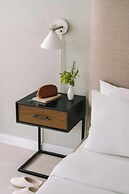 Sonder by Marriott Bonvoy Battery Park Apartments Financial District