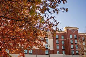 Homewood Suites by Hilton Reston