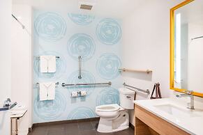 Tru By Hilton Midland