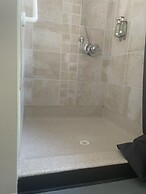 Village Limits Bed & Breakfast Accommodation