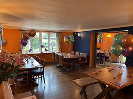 Village Limits Bed & Breakfast Accommodation